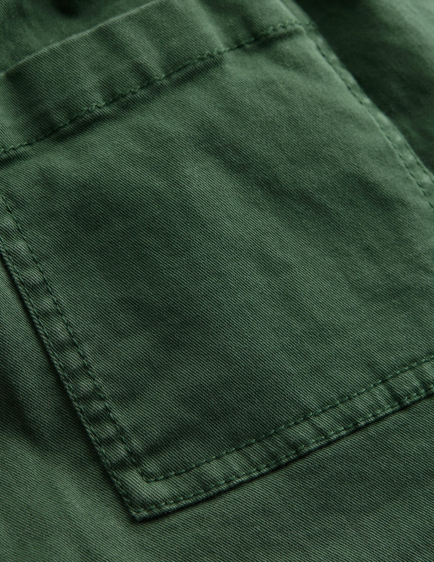 Easy Straight Chinos-Pineneedle