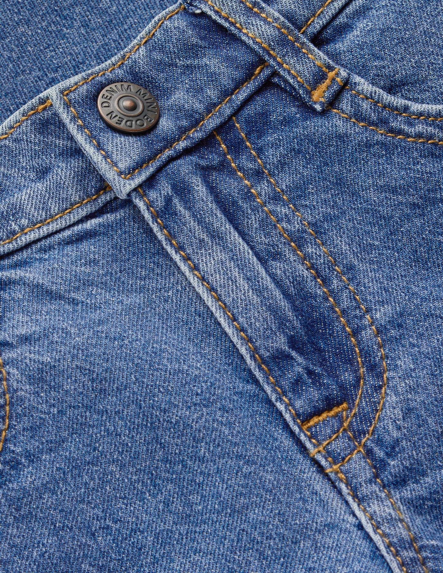 Easy Straight Jeans-Mid Wash