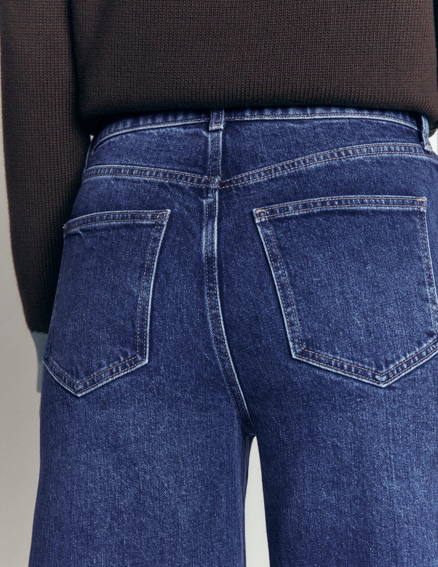 High Rise Wide Leg Jeans-Mid Vintage