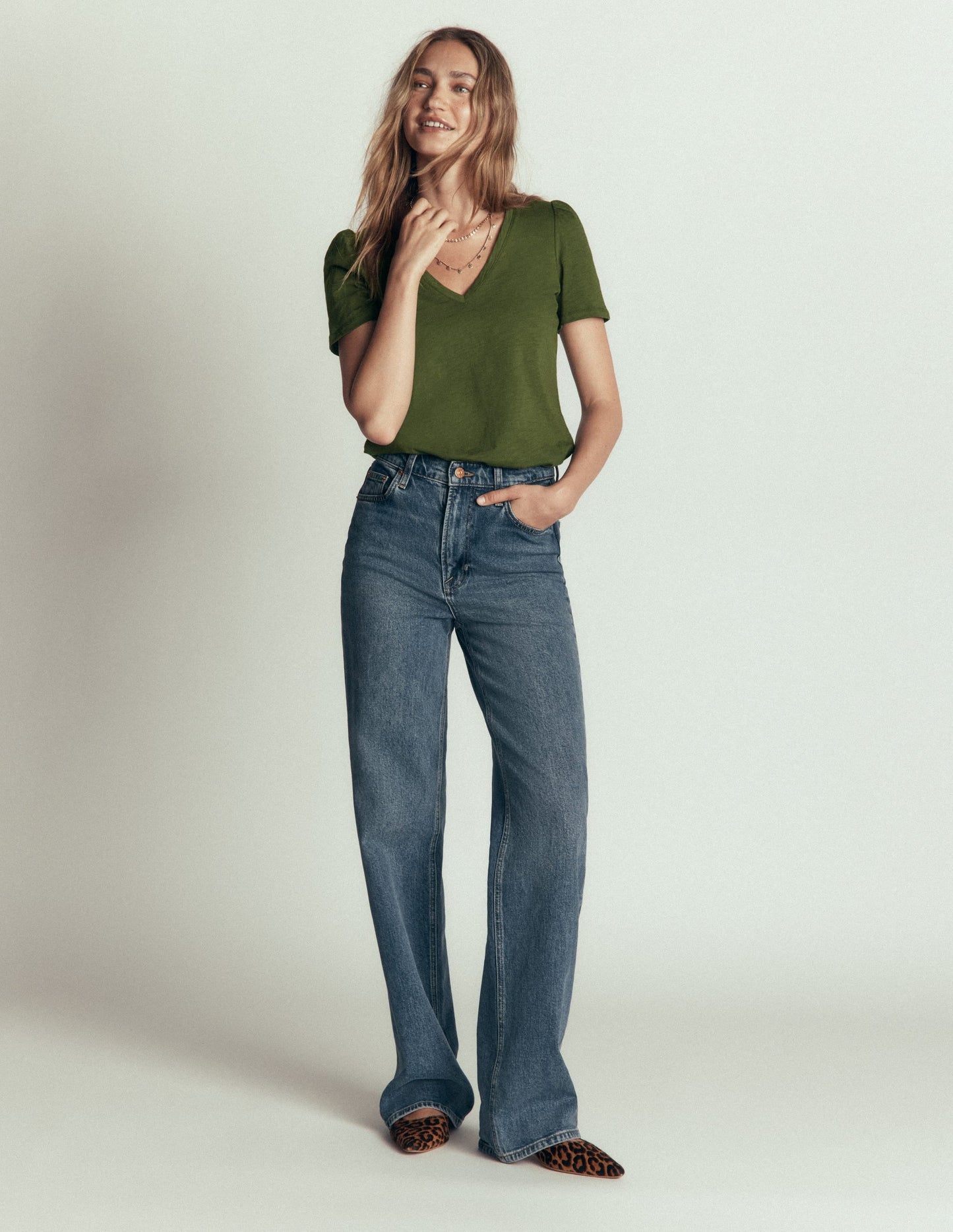 Sophie V-neck Slub T-shirt-Brunswick Green