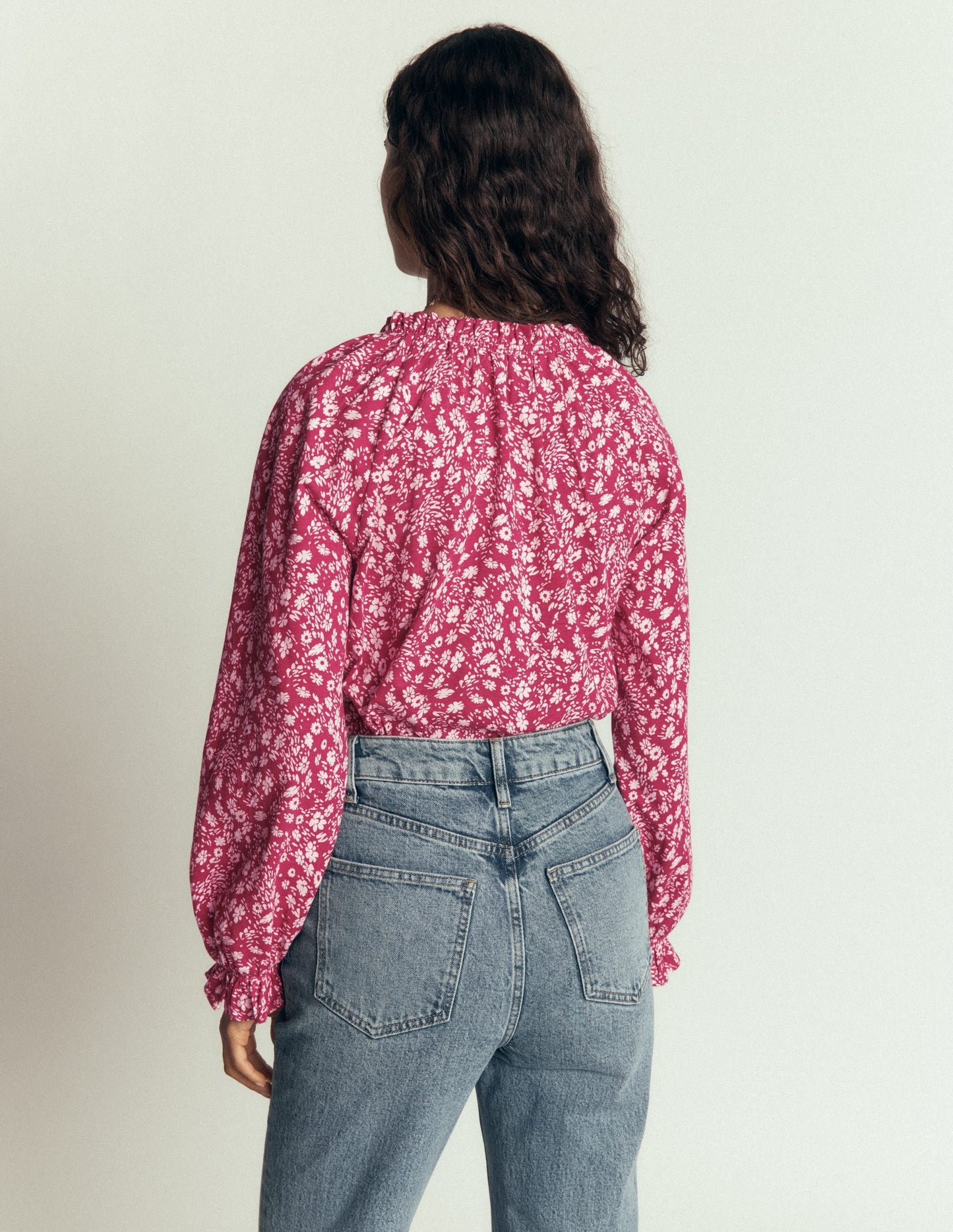 Pia Ruffle Detail Top-Red Bud, Scattered Flora