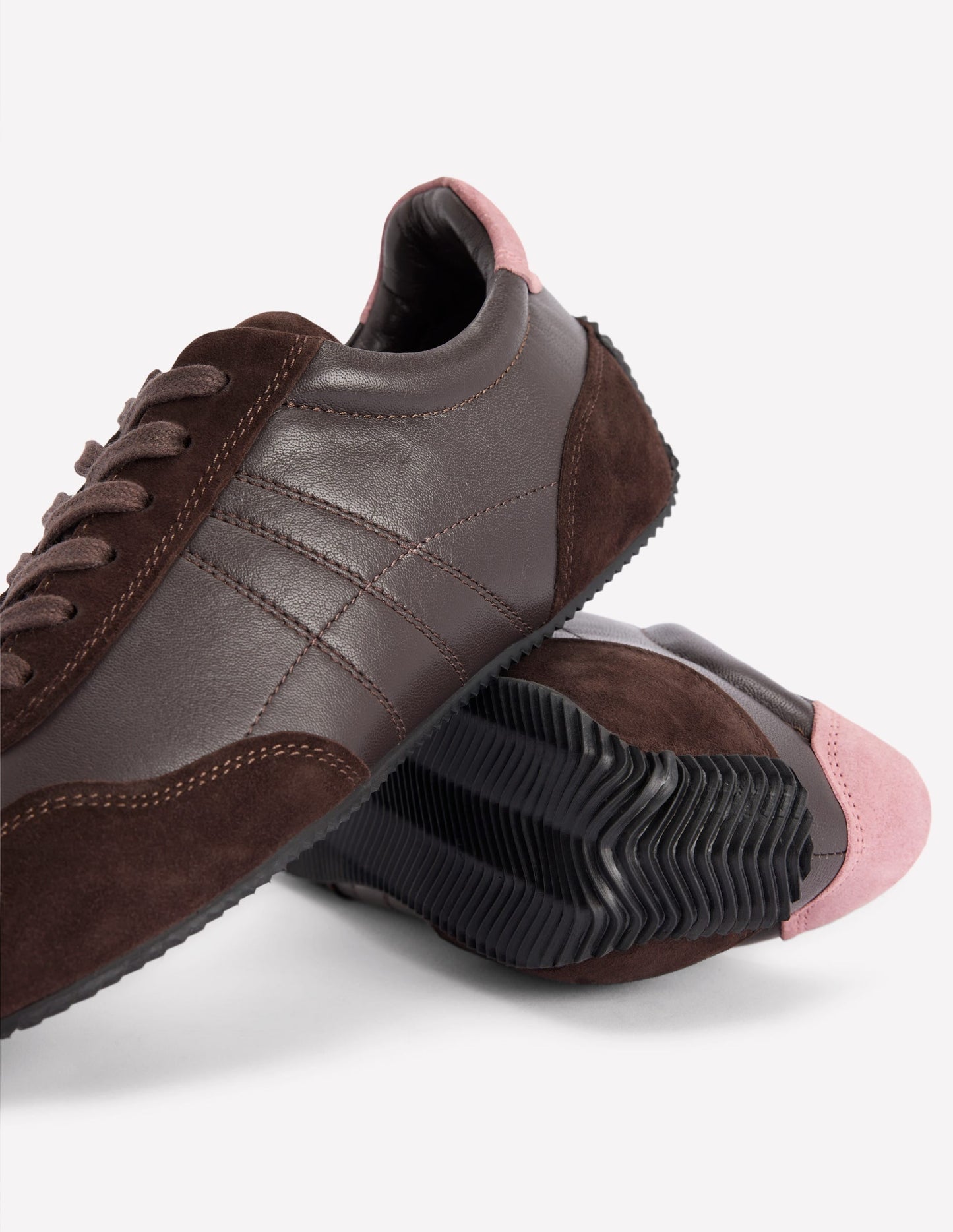 Delphine Slim Sole Trainers-Chocolate