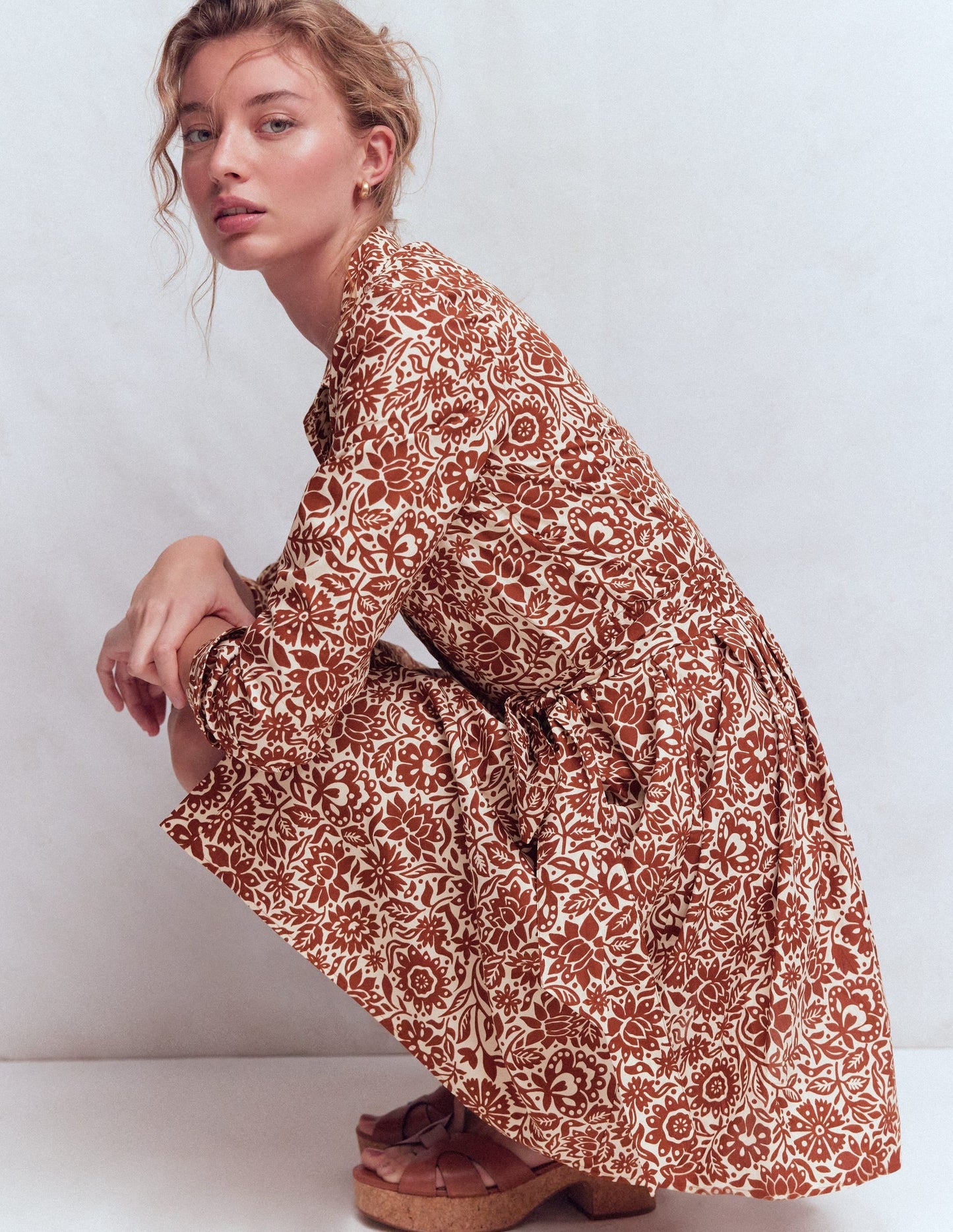 Alexa Long Sleeve Short Dress-Brown, Meadow Scatter