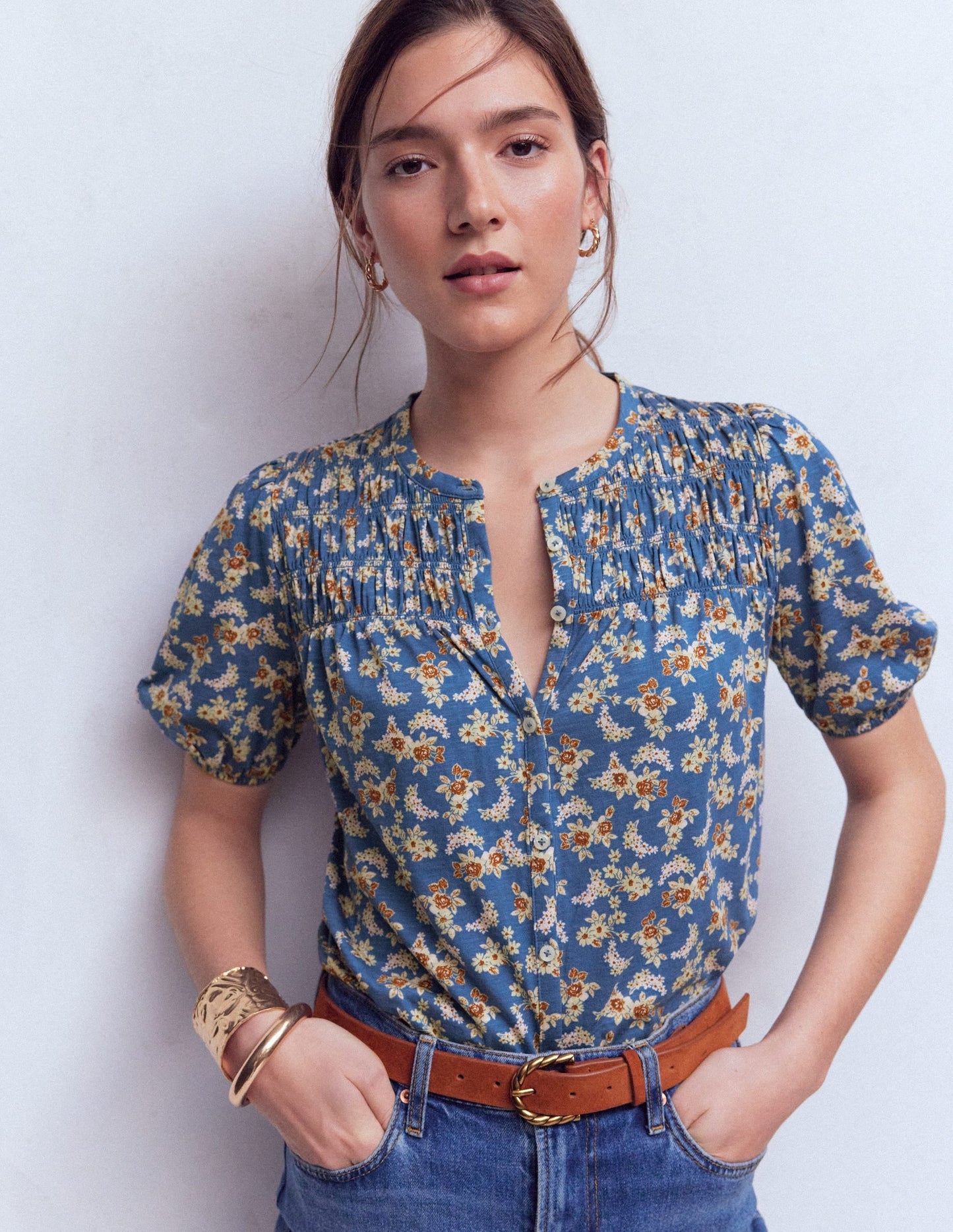 Mya Short Sleeve Smocked Shirt-True Navy, Dainty Blooms