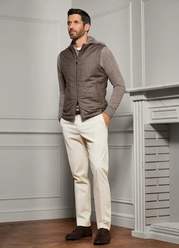 Classic Fit Sanderson Cotton-Silk Chino