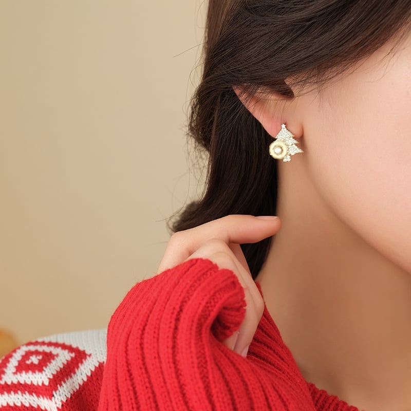 🎁Rotatable Snowflake Christmas Tree Earrings