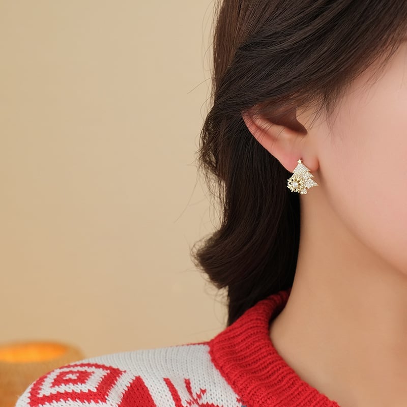 🎁Rotatable Snowflake Christmas Tree Earrings