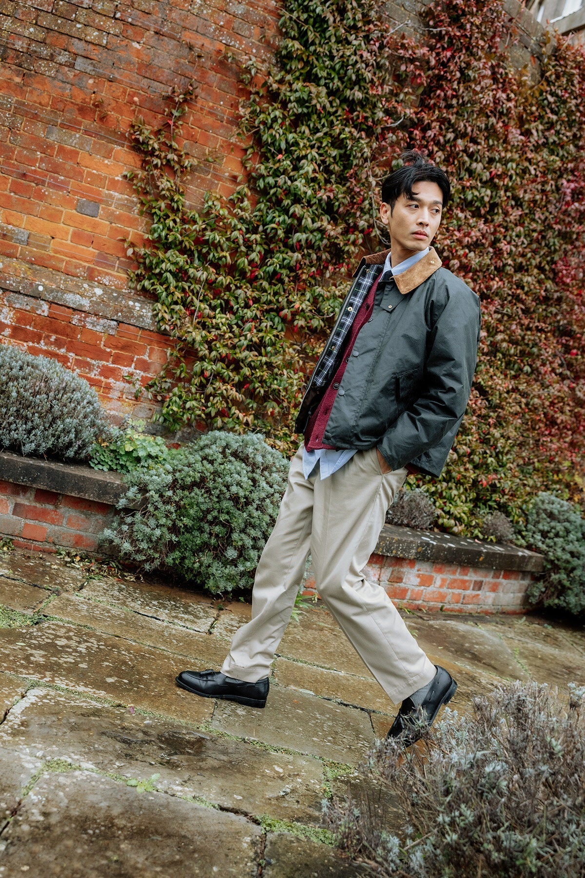 Ted Relaxed Fit Chino