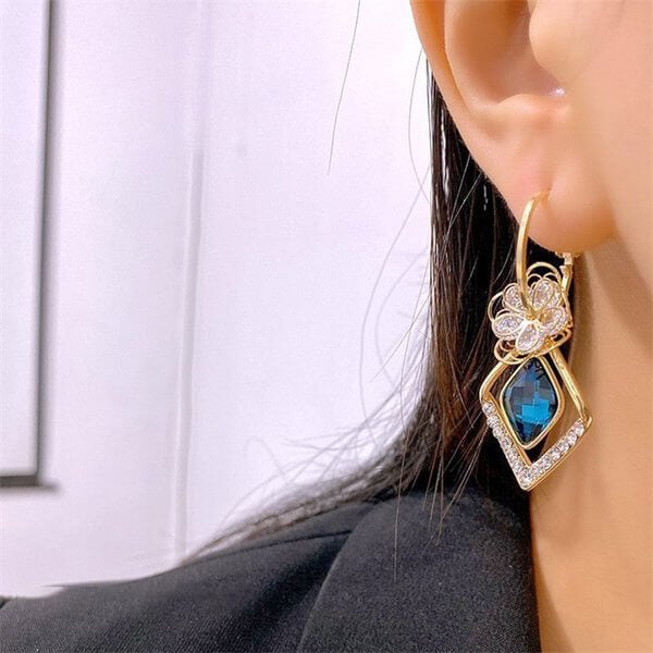 💖 Best Gift🌹Flower Zircon Rhombic Sapphire Drop Earrings