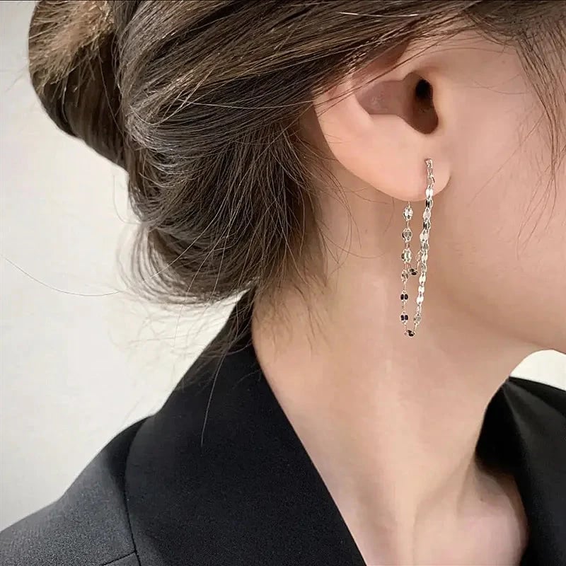 Tassel earrings with sequin chain
