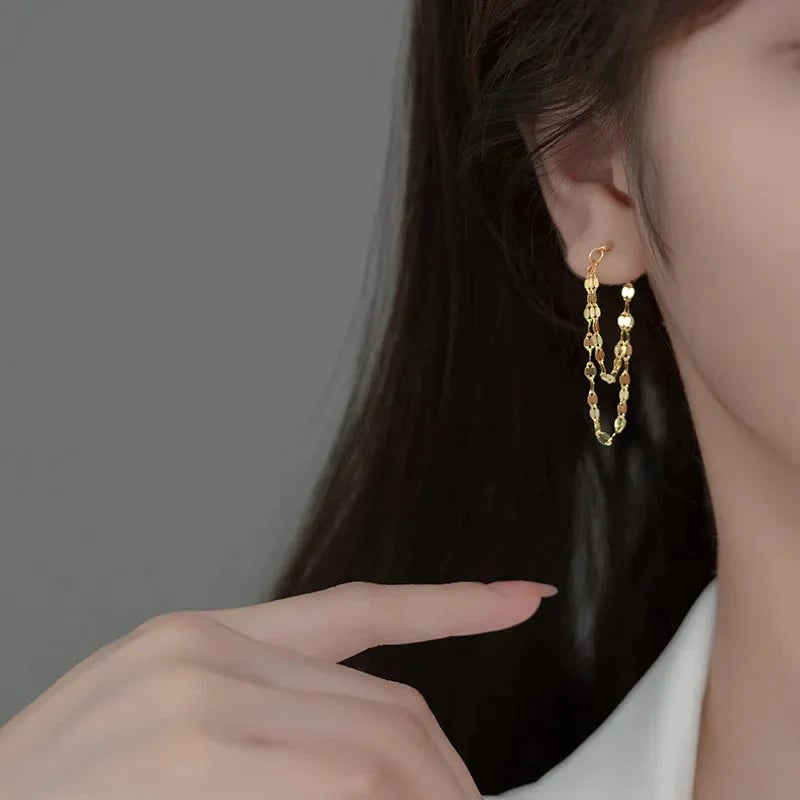 Tassel earrings with sequin chain
