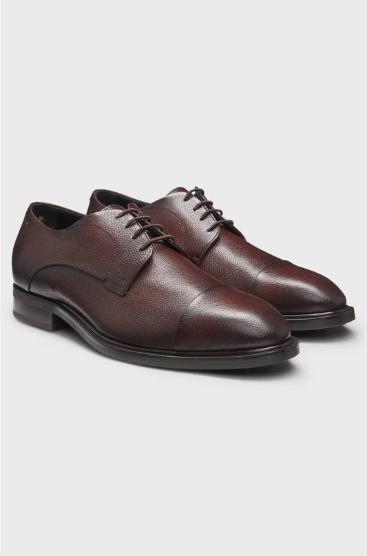 CAP-TOE DERBY SHOES IN GRAINED LEATHER